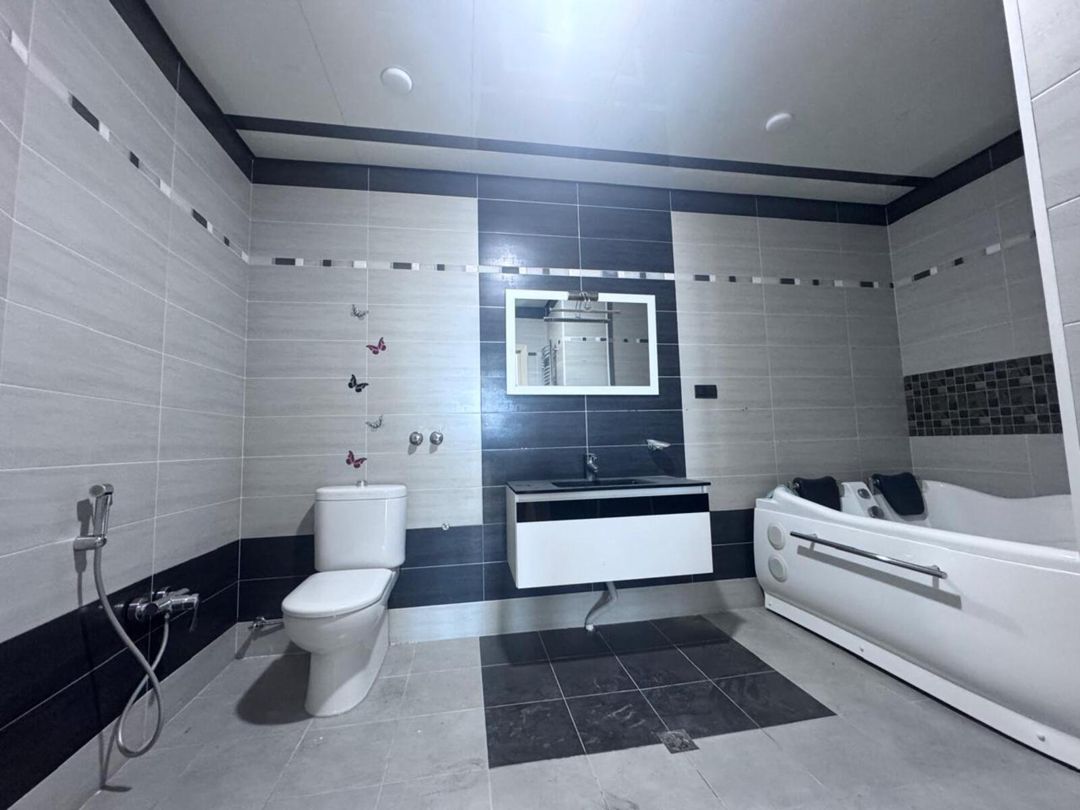 Satılır 3 otaqlı yeni tikili 180 m² — Mənzil, Bakı (10)