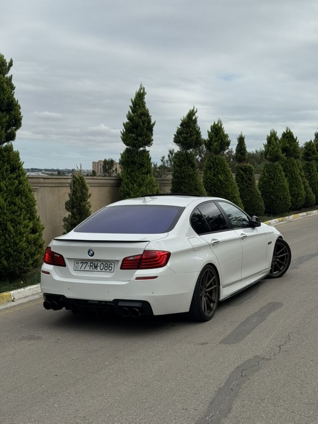 BMW 5 series: 2 l 2015 il Sedan 77-RM-086 — Avtomobillər, Bakı (5)
