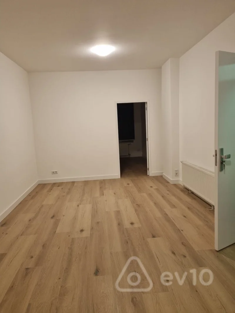 3 otaqlı mənzil, 80 m², Neftçilər metrosu yaxınlığı — ASEMLAK