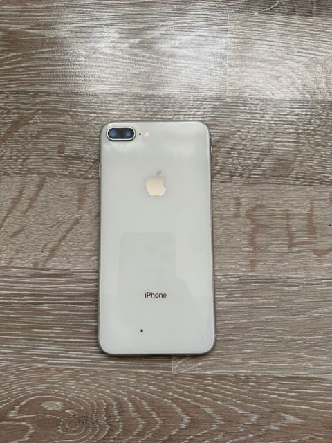 Apple iPhone 8 Plus Silver 64GB — Bakı