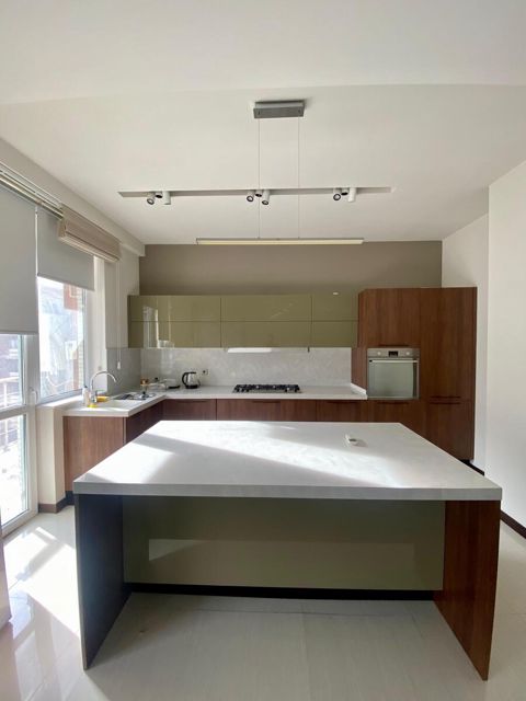 Satılır 2 otaqlı yeni tikili 103 m² — Bakı