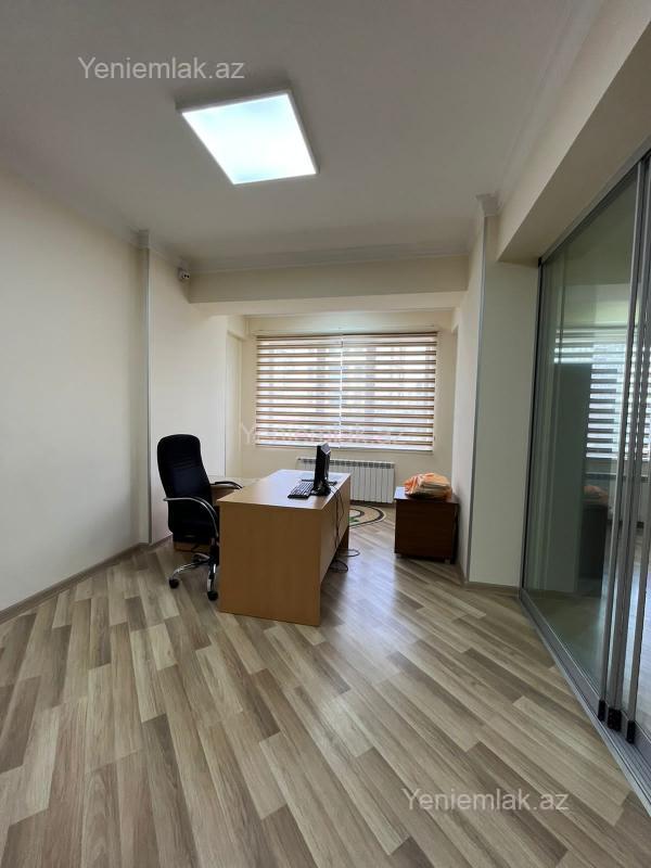 Kirayə 10 otaqlı Ofis, 400 m², Yasamal rayonu — Ofis, Bakı (11)