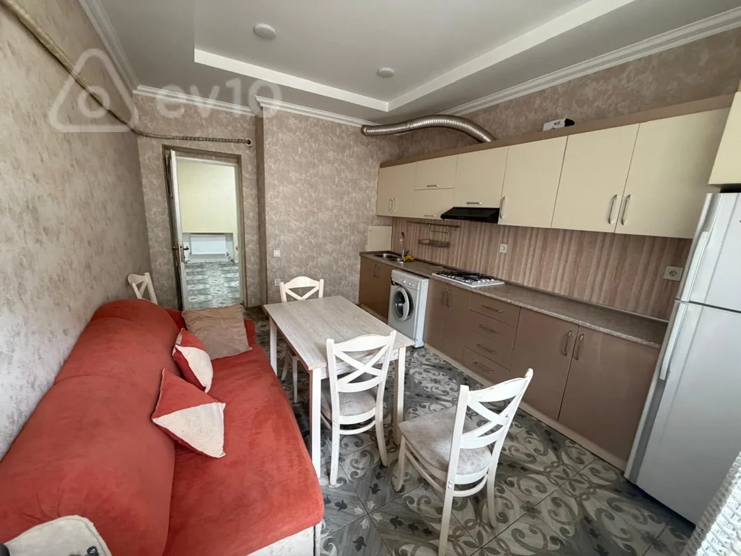 3 otaqlı mənzil, 150 m², Azadlıq M — kirayə — Bakı
