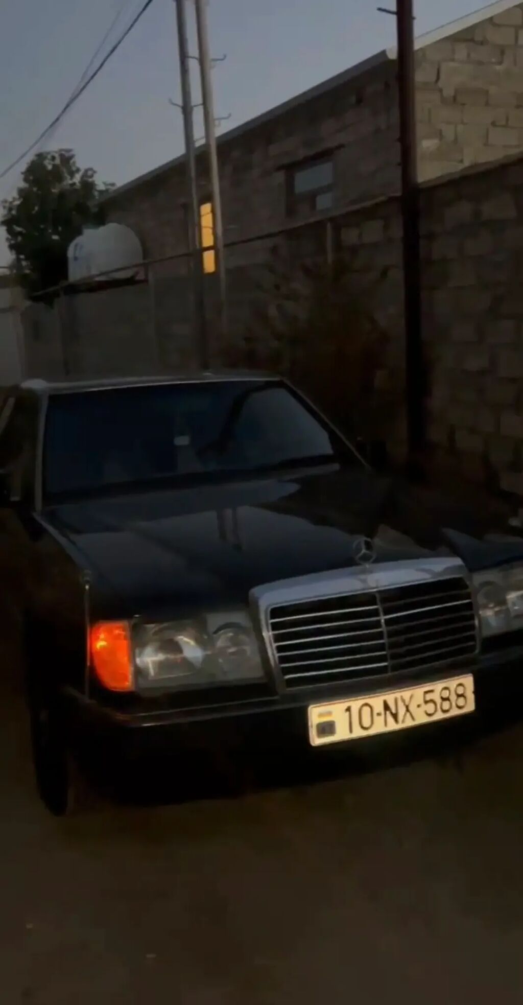Mercedes-Benz W124: 2 l 1990 il Sedan 10-NX-588 — Avtomobillər, Digah (2)