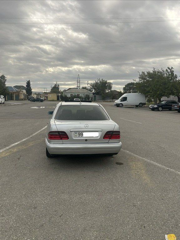 Mercedes E 240, 2.4 L, 1999 il, 253 896 km — Avtomobillər, Sumqayıt (2)