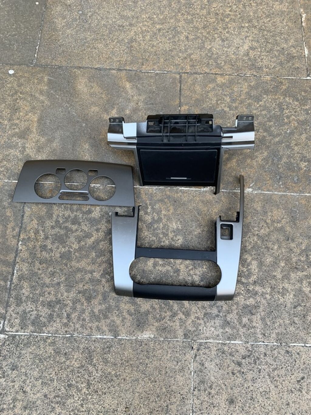 Nissan tiida üçün ön konsol trim və panel hissələri paketi. Üstən — Salon detalları, Masazır (8)