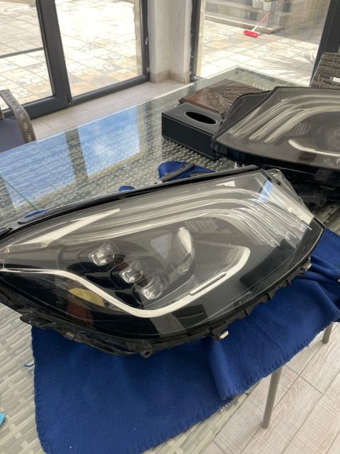 Mercedes W222 farası — Bakı