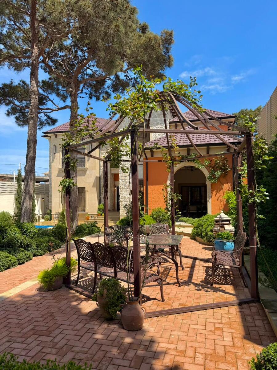 Satılır 5 otaqlı həyət evi/bağ evi 400 m² — Ev, villa, Bakı (2)