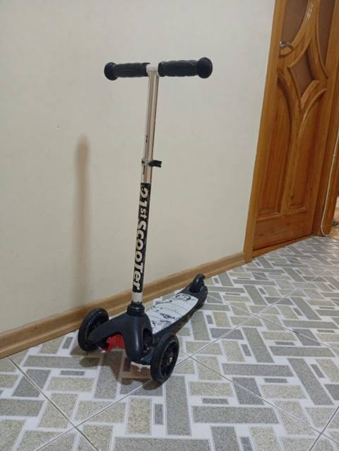 Uşaq üçün 3 təkərli skuter - Model: 1st Scooter (üçtəkərli — Sebine