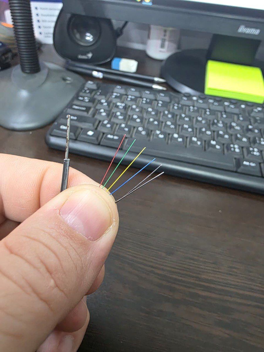 Fiber optik drop kabel çöl üçün 4 Lifli Dude Optıcal Cabel Ftth 4FG657 A1 1KM — Təmir və inşaat, Bakı (4)