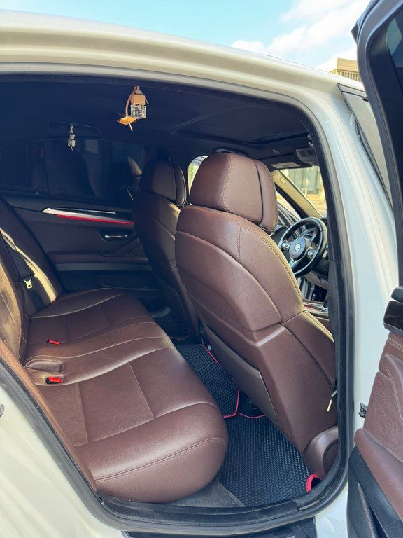 BMW 528, 2.0 L, 2014 il, 169 500 km — Avtomobillər, Bakı (10)