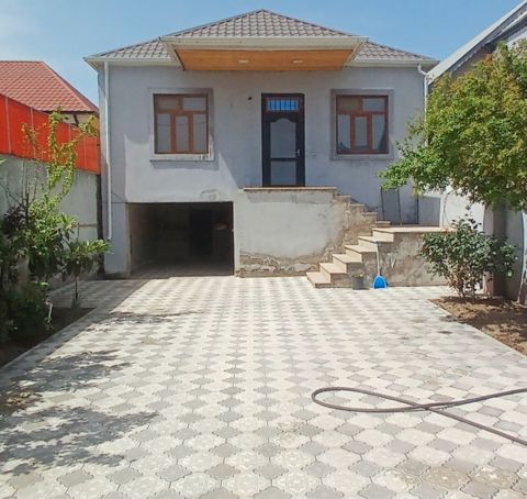 Həyət evi, Maştağa qəs — House, cottage, summer house