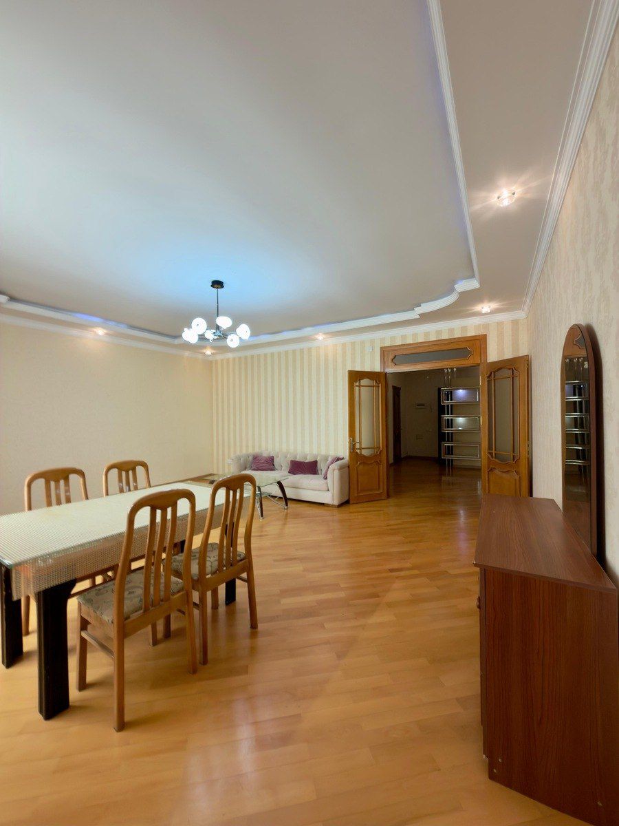 Satılır 3 otaqlı yeni tikili 135 m² — Mənzil, Bakı (2)