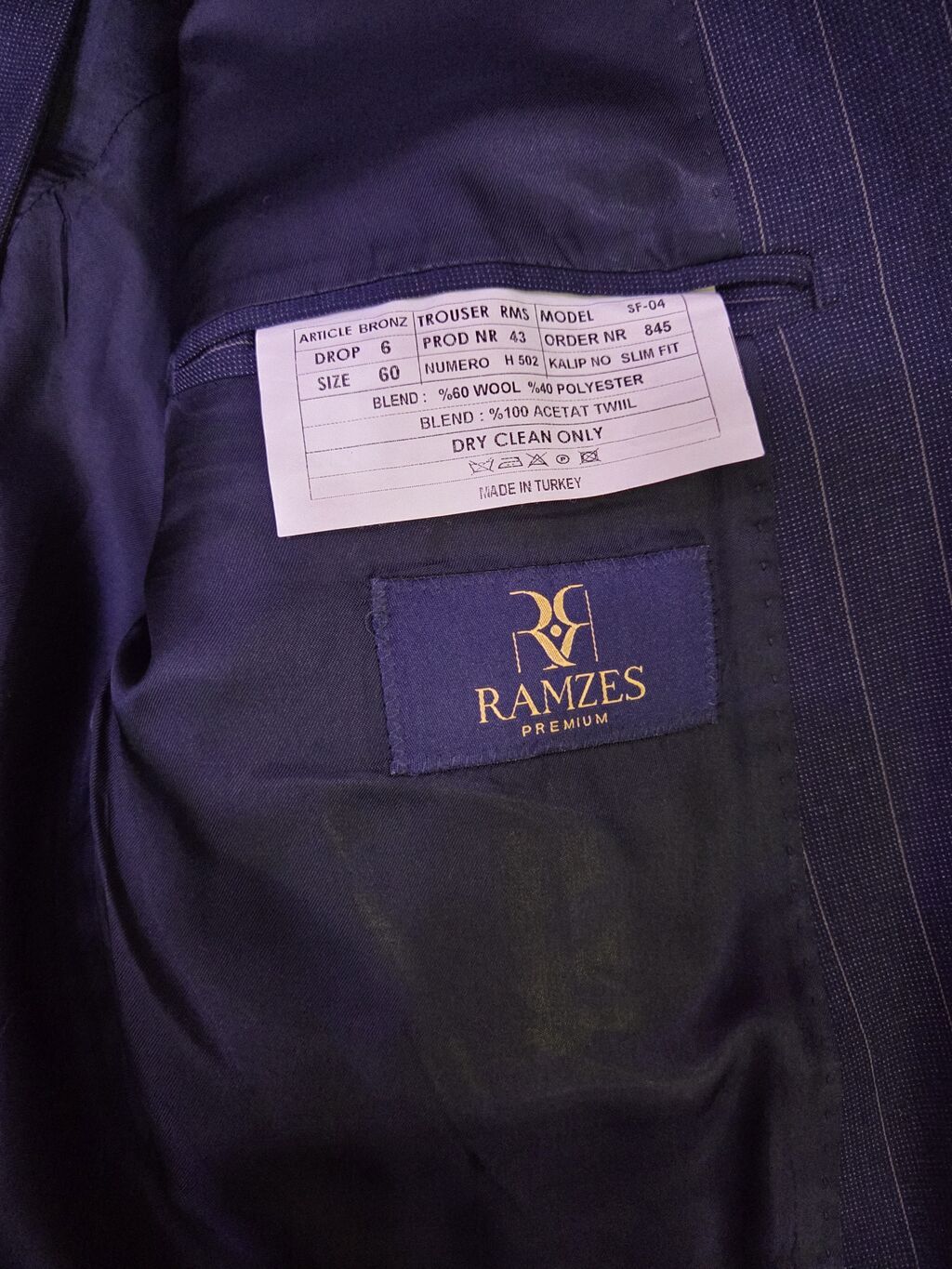 Ramzes Premium kişi kostyumu – zolaqlı, tünd mavi rəng - Brend — Kostyum, Bakı (2)