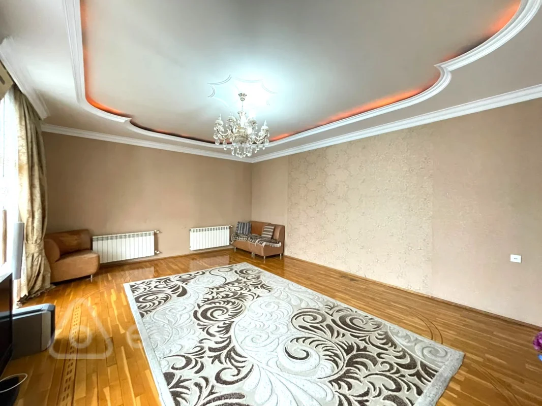 3 otaqlı mənzil, 135 m², Koroğlu Rəhimov küçəsi — Mənzil, Bakı (2)