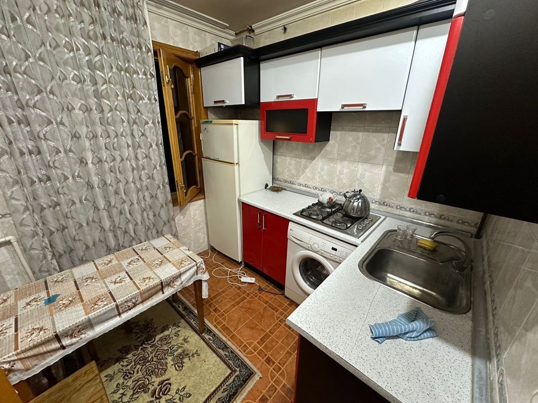 İcarəyə verilir 2 otaqlı köhnə tikili 68 m² — Mənzil, Bakı (11)