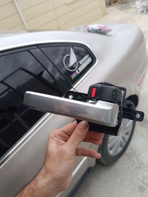 Arxa sağ, Universal auto Land Cruiser — Digah