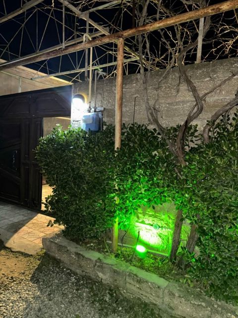 Həyət evi, Buzovna qəs — Bakı