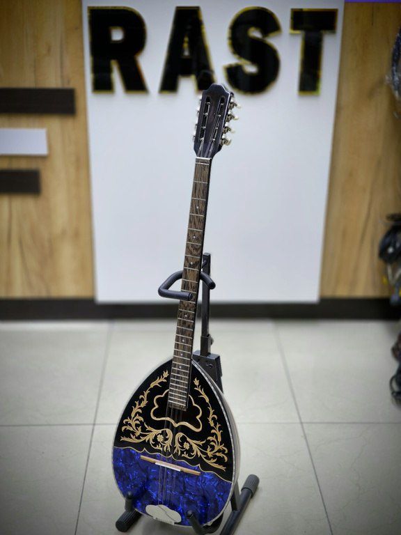 Bouzouki — Musiqiə alətləri, Bakı