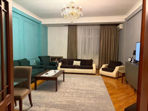 Satılır 2 otaqlı yeni tikili 115 m² — Apartment