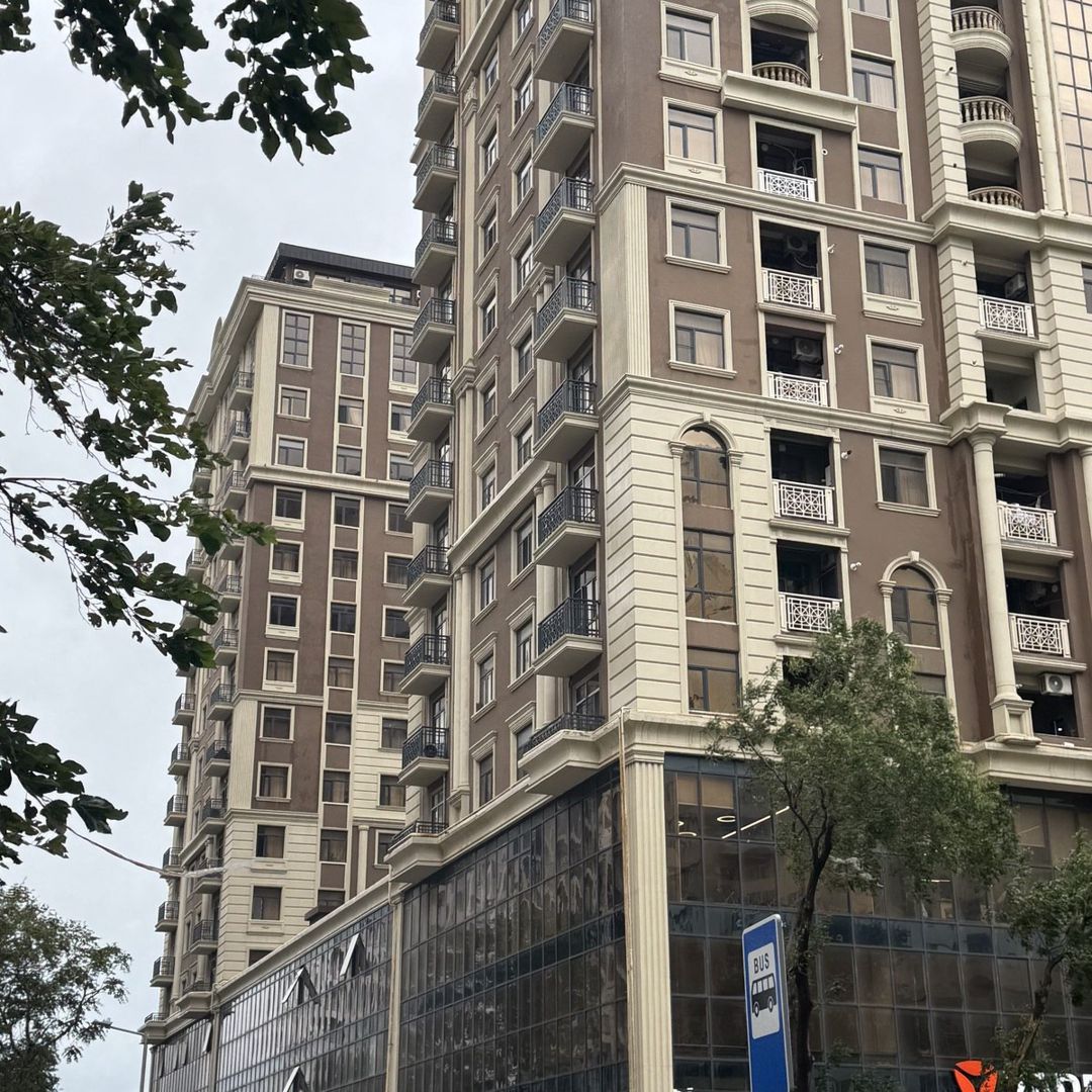 Satılır 4 otaqlı yeni tikili 177 m² — Mənzil, Bakı