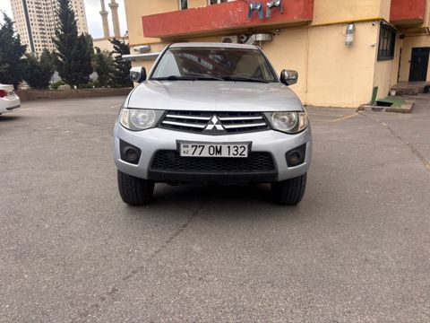 Mitsubishi L200, 2.5 L, 2014 il, 294 000 km — Bakı