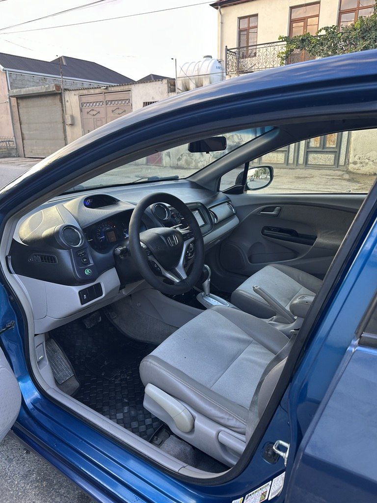 Honda Insight, 1.3 L, 0.58 kWh, 2012 il, 250 000 km 77-BC-831 — Avtomobillər, Bakı (5)