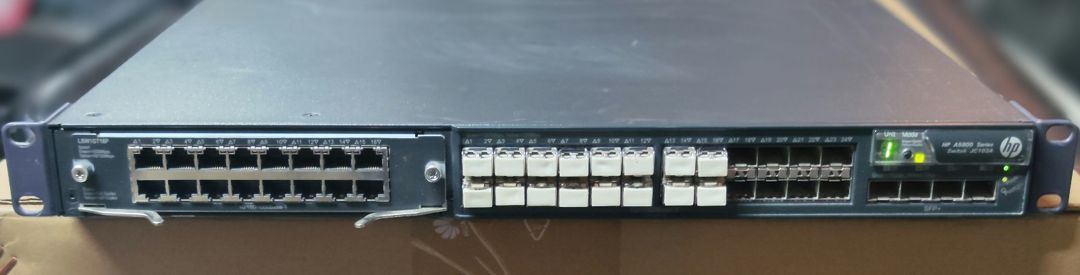 HP A5800 JC103A 24 SFP + 4x10G SFP+ + 16x Gigabib — Şəbəkə və server avadanlığı, Bakı (2)