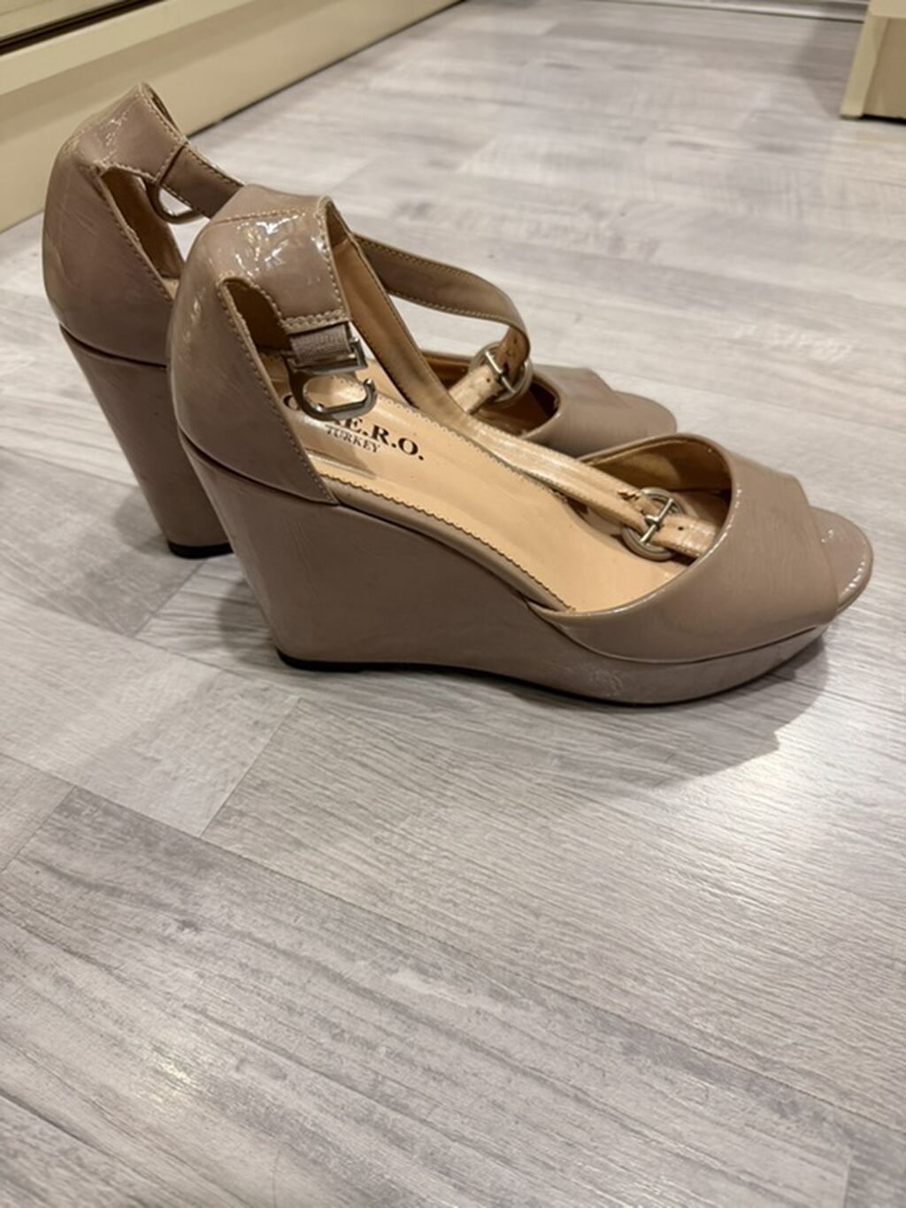 Guerro (Turkey) qadın platformalı sandal - Model: açıq burunlu, wedge — Sandal, Xırdalan (2)