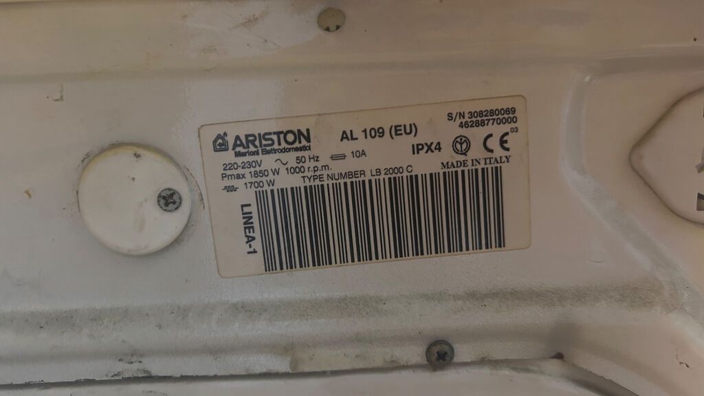 Paltaryuyan maşın Hotpoint Ariston, 6 kq, Təmirə ehtiyacı var, Avtomat, Qurutmasız, Kredit var, Ünvandan götürmə, Ödənişli çatdırılma, Rayonlara çatdırılma — Çamaşır maşınları, Bakı (3)