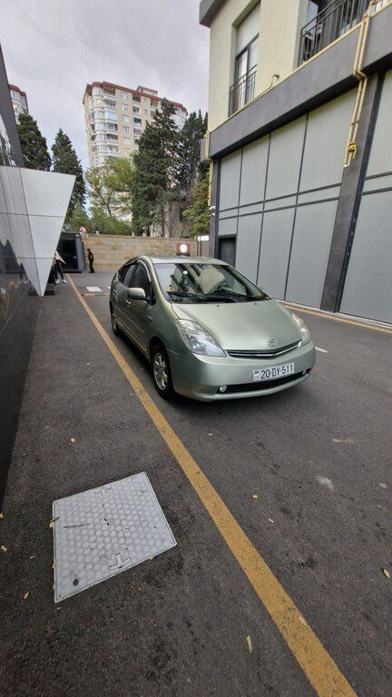 Toyota Prius, 1.5 L, 1.3 kWh, 2006 il, 336 000 km — Babək