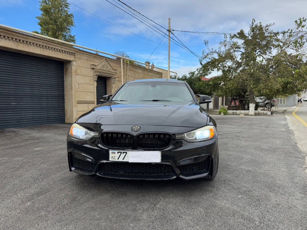 BMW 330e, 2.0 L, 7.6 kWh, 2016 il, 222 089 km — Avtomobillər, Bakı (4)