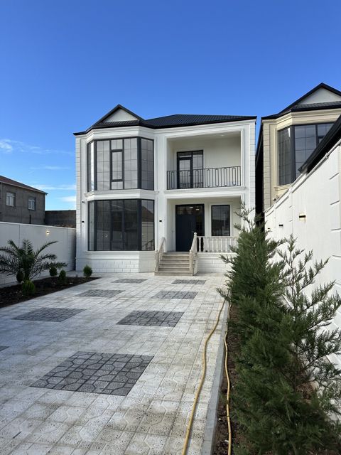 Satılır 5 otaqlı həyət evi/bağ evi 200 m² — Bakı