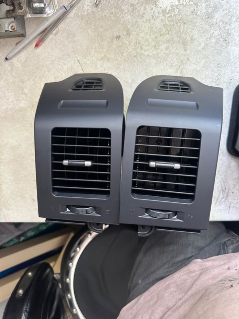 Mitsubishi Pajero 2006-2020 hava başlıqları — Bakı