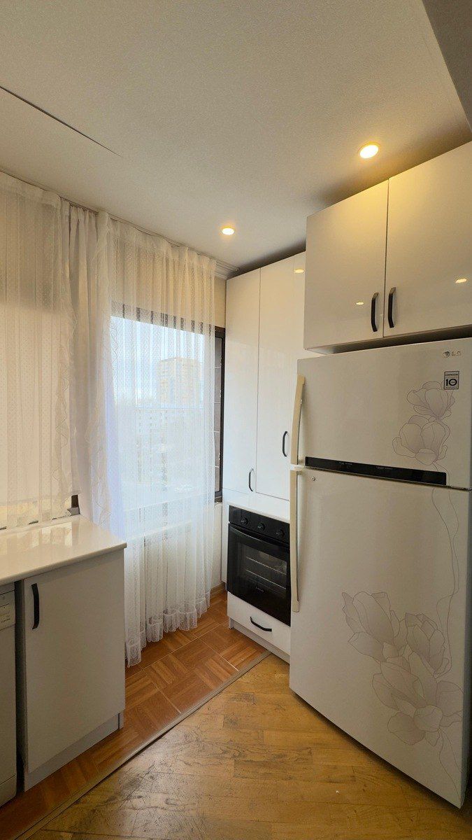 Satılır 2 otaqlı köhnə tikili 55 m² — Mənzil, Bakı (7)