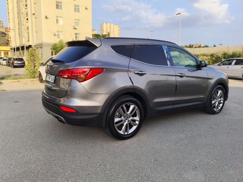Hyundai Santa Fe: 2 l 2015 il Krossover — Bakı