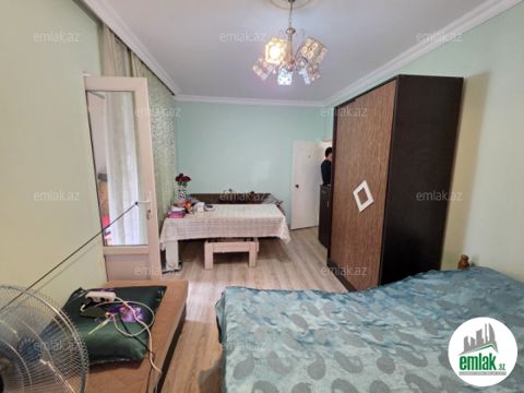 Satılır 1 otaqlı 50 m² köhnə tikili 9 mkr