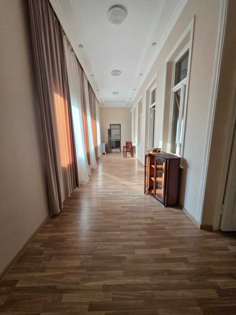 Satılır 5 otaqlı köhnə tikili 123.5 m² — Bakı