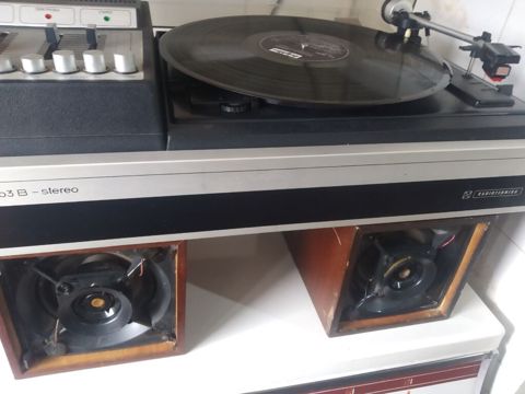 Radiotehnika “melodija‑103B stereo” vinil pleyer və inteqrə olunmuş — Bakı