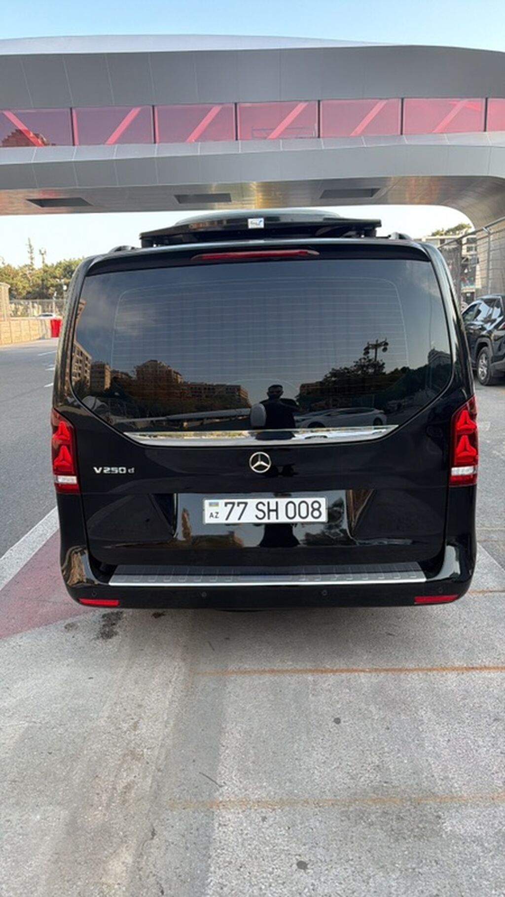 Mercedes‑Benz V‑Class VIP minivan - Eksteryer: qara rəng, xrom 77-SH-008 — Avtomobillər, Bakı (6)