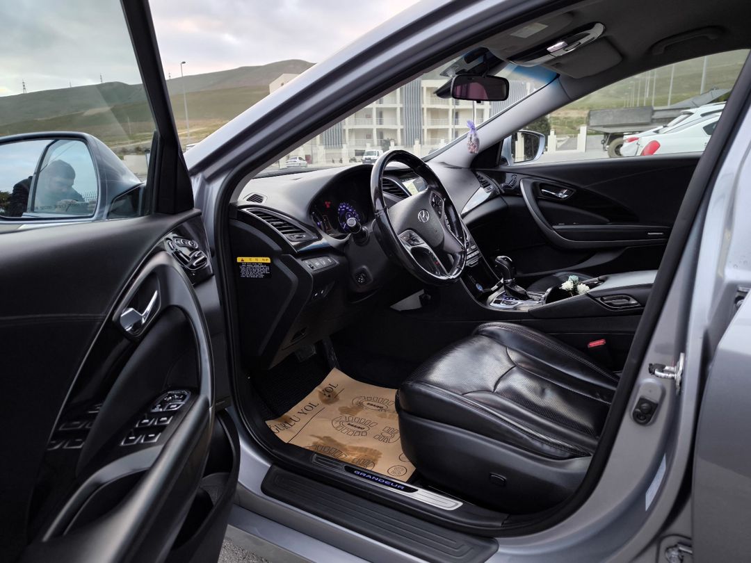 Hyundai Grandeur, 2015 il 77-OE-594 — Avtomobillər, Bakı (4)
