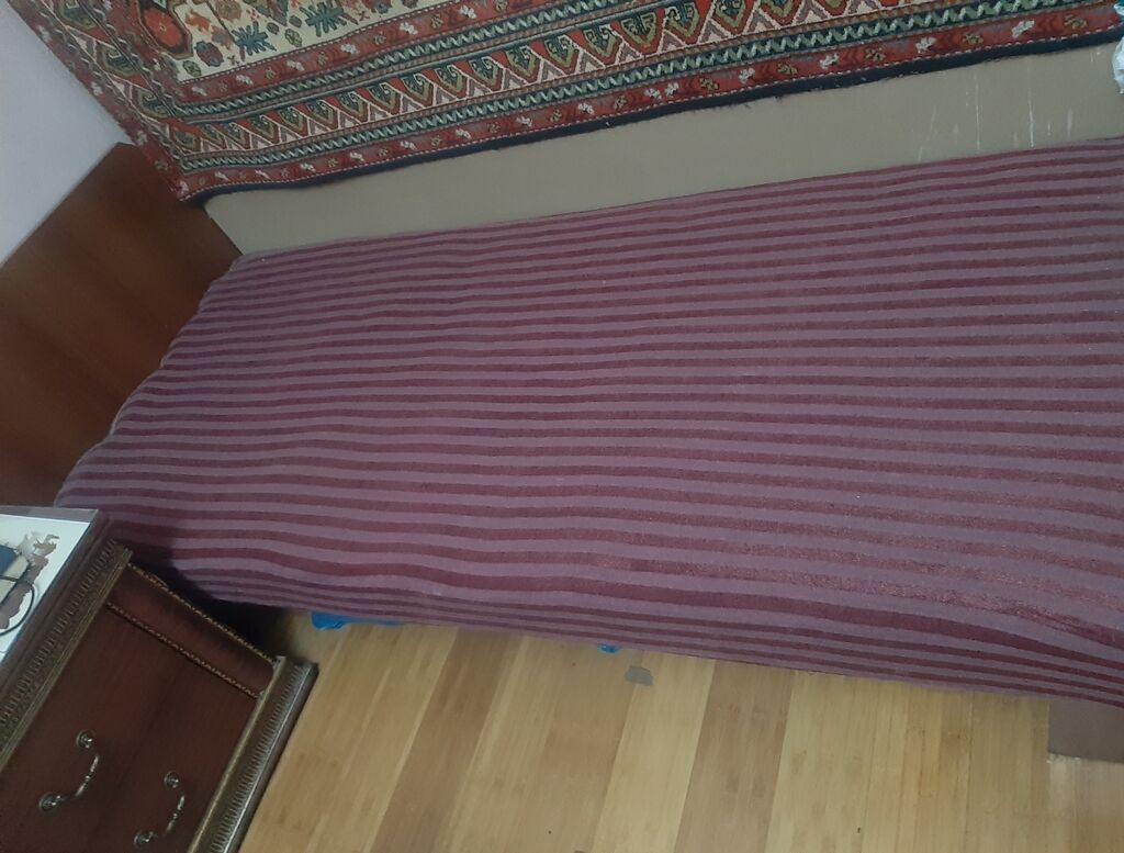 Çarpayı, 2 ədəd var. Örtükləri və qubkaları təzələnib, təmizdir — Yataqlar, Bakı (2)