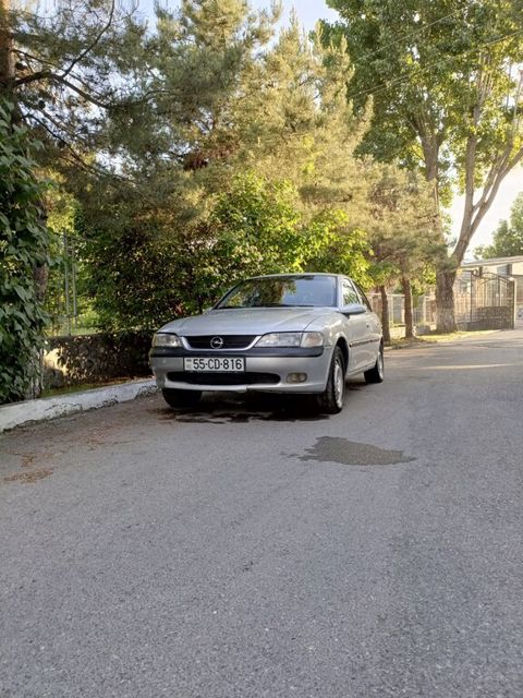 Opel Vectra, 1.8 L, 1996 il, 340 000 km — Şəki