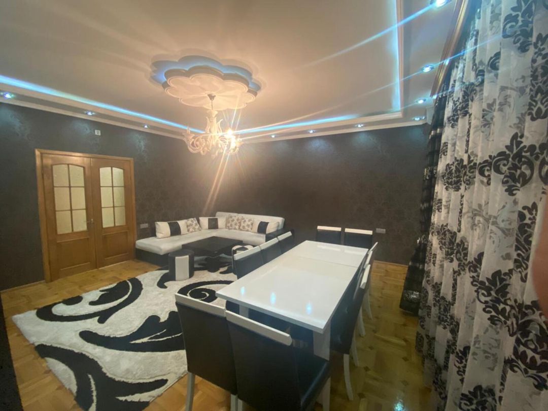 İcarəyə verilir 4 otaqlı yeni tikili 180 m² — Mənzil, Bakı (3)