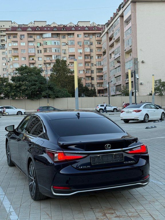 Lexus ES 300h, 2.5 L, 1.3 kWh, 2024 il, 103 000 km — Avtomobillər, Bakı (5)