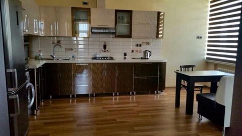 Satılır 3 otaqlı yeni tikili 93 m² — Bakı