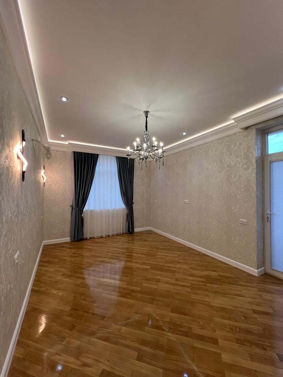 Satılır 4 otaqlı yeni tikili 172 m² — Mənzil, Bakı (2)