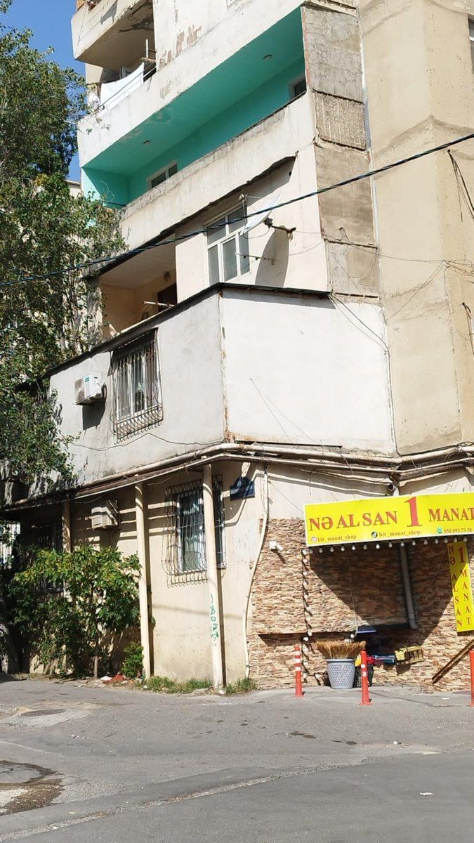 Satılır 4 otaqlı köhnə tikili 81 m² — Mənzil, Bakı