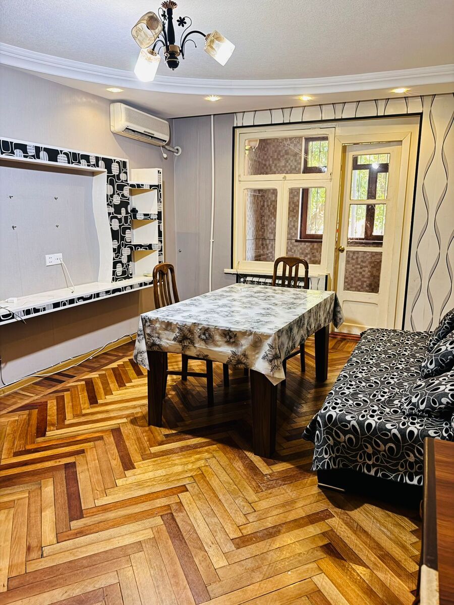 Satılır 3 otaqlı köhnə tikili 75 m² — Mənzil, Bakı (2)