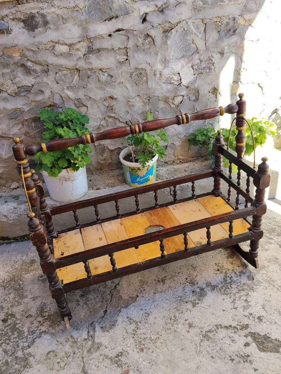 Beşik — Mebel, Bakı (3)